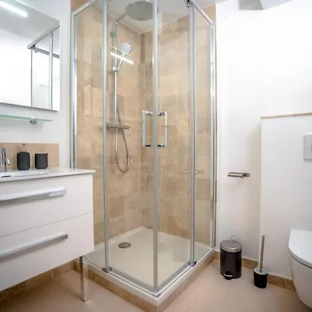 Apartment Les Lices B L Equiped & L Shellter *